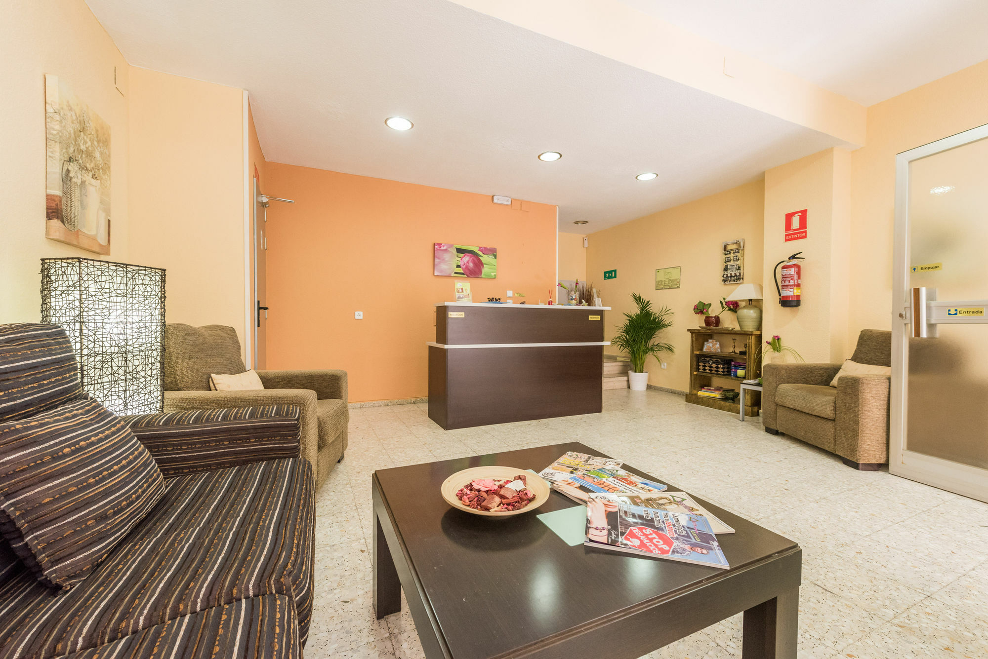 Hostal Arkanta Arganda Del Rey Kültér fotó